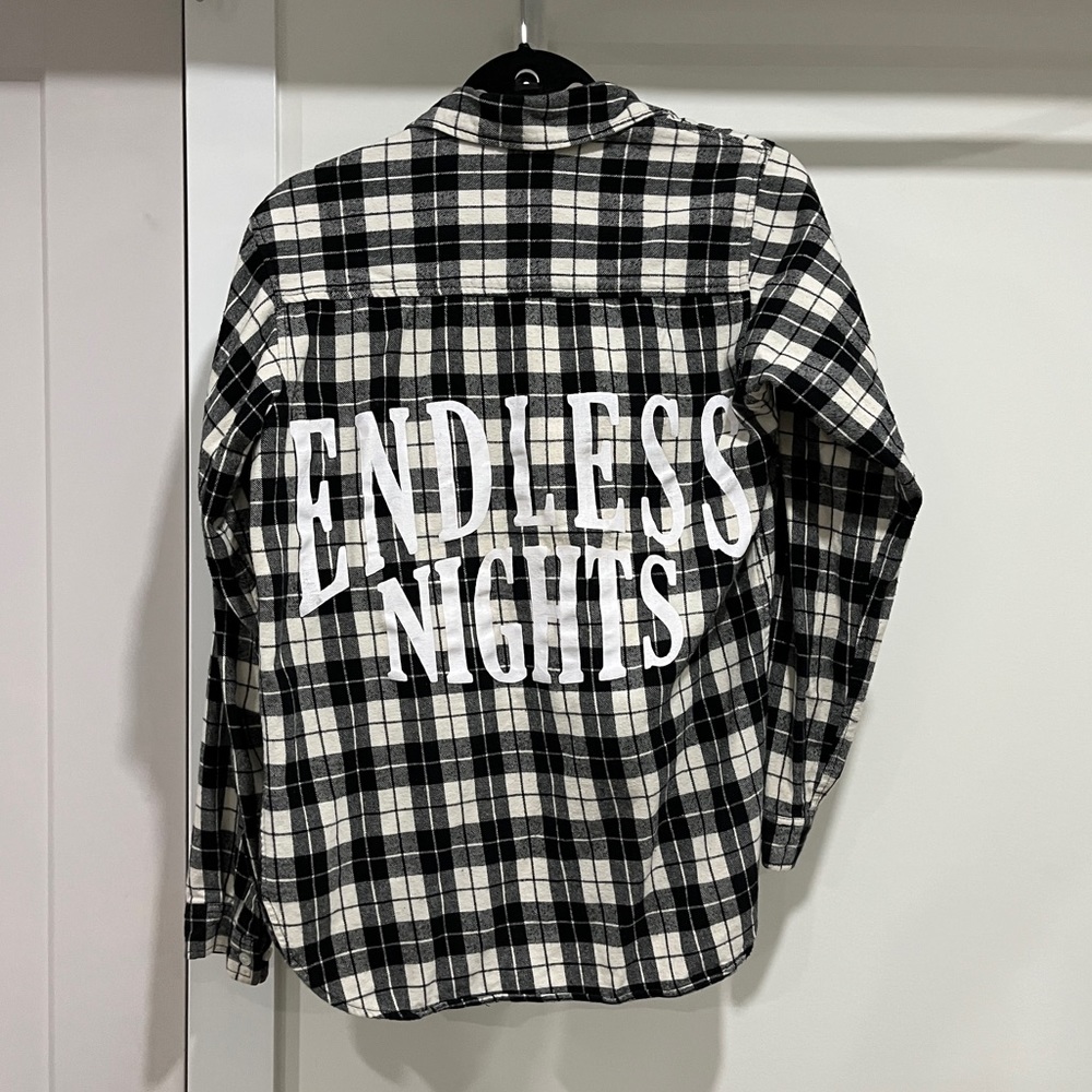 Aryse plaid graphic shirt